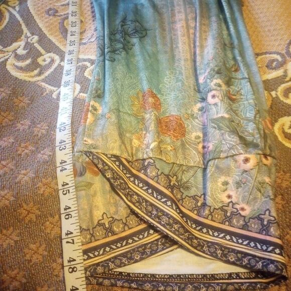 Elastic waist lace and floral cropped pants with pockets & scalloped hem… - Picture 6 of 9